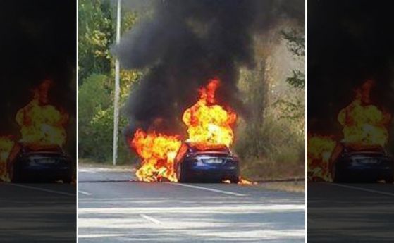 Tesla Model S се подпали на тест драйв във Франция 