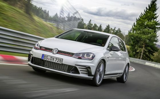 VW спира производството на Golf за няколко дни през октомври и декември