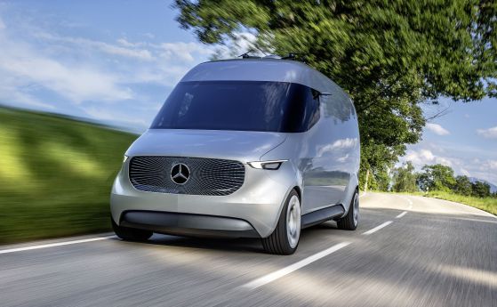 Концептът Mercedes Vision Van е готов да промени доставките завинаги