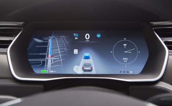 Автопилот 8.0 на Tesla заменя камерата за радар 