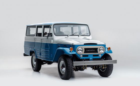 Реставриран до безумие: Toyota Land Cruiser FJ45LV