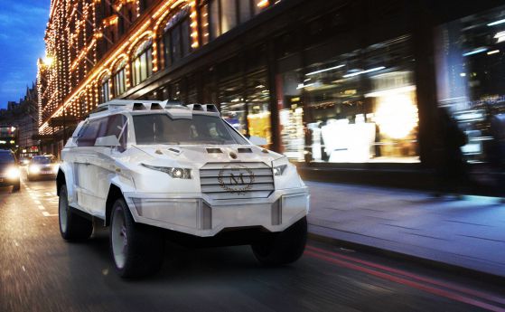 Ексцентриците от Dartz правят напомпан SUV с алигаторска кожа (видео)