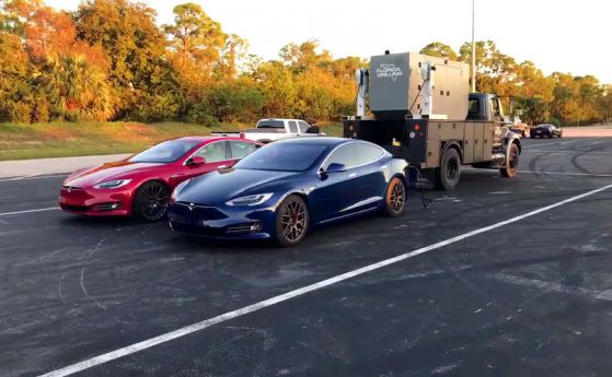 Tesla Model S се оказа най-бързата четиривратка (видео)