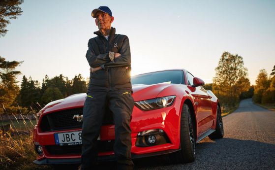 Швед е най-старият собственик на Mustang GT в света (видео)