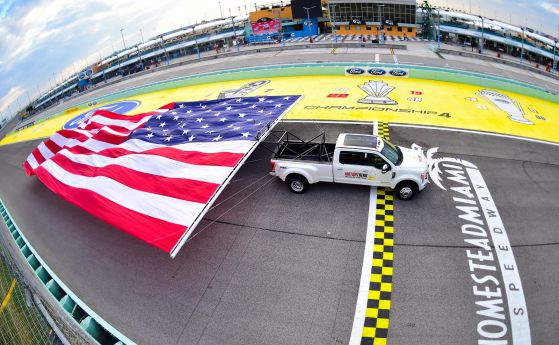 Ford отне рекорд на Гинес от Chevrolet (видео)