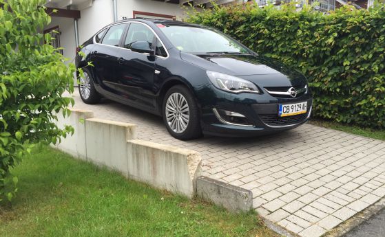 Спринтьор на дълги разстояния: тест Opel Astra LPG