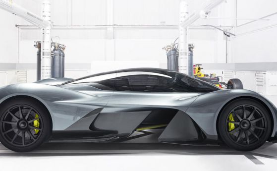 Хиперколата на Aston Martin и Red Bull ще е с 6,5-литров V12 от Cosworth