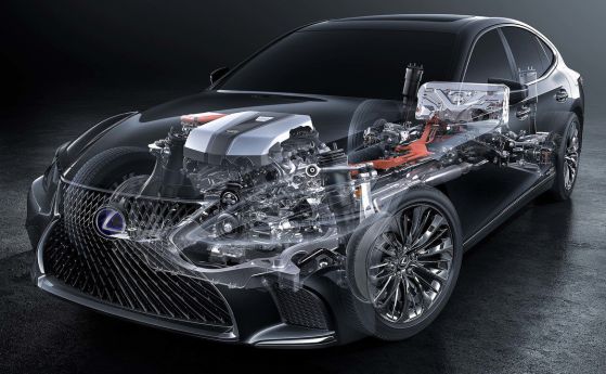 Lexus с детайли за новия хибрид преди Женева