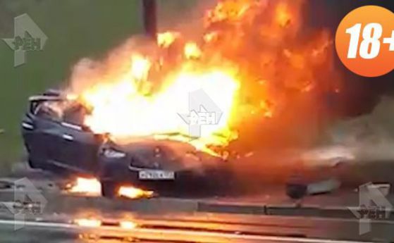 Maserati се взриви след удар в стълб с висока скорост (видео, 18+)