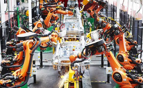 Renault спря производството във Франция и Словения заради кибератака 