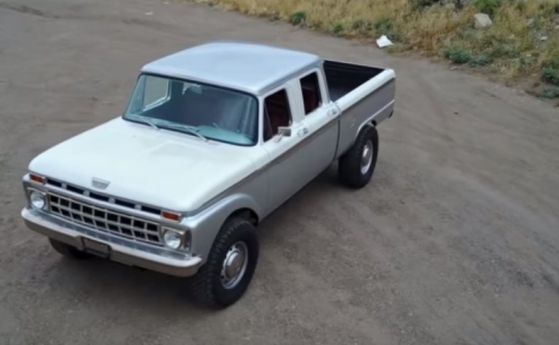 Този Ford е дневната ни ретро доза, но крие малка тайна (видео)