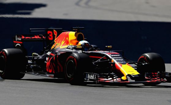 F1: Даниел Рикардо спечели откаченото състезание в Баку