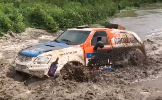Удържаме фронта след етап 5 на Silk Way Rally 2017