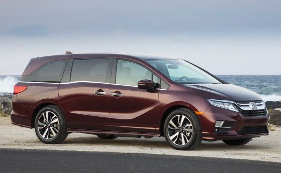 Откриха порно в системата за забавления на деца при Honda Odyssey