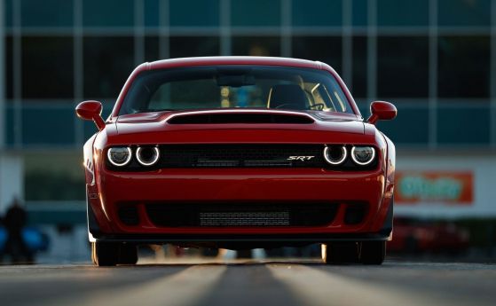 Dodge Challenger Demon черпи допълнителна мощност от... климатика! (видео)