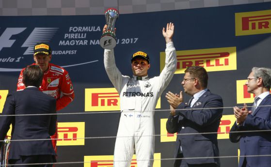 F1: Как хитрият Хамилтън направи Ботас свой роб до края на сезона