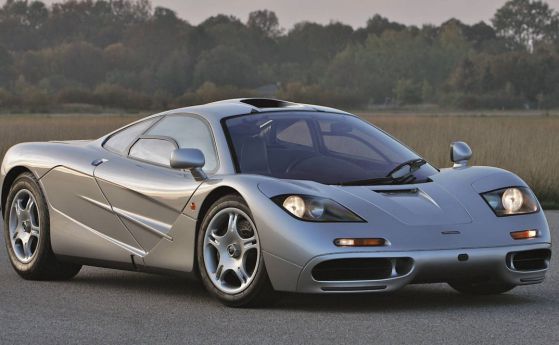 Как средната седалка на McLaren F1 реши голям проблем (видео)