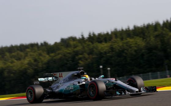F1: Хамилтън изравни Шумахер по спечелени квалификации