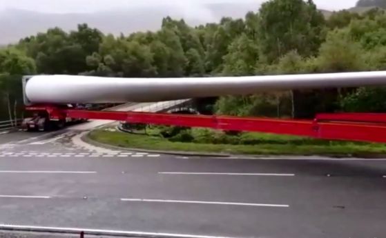 Това е висш пилотаж в карането на камион (видео)