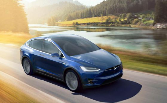 Tesla със загуби от над половин милиард за последното тримесечие