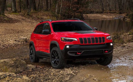 Обновеният Jeep Cherokee стана малко по-конвенционален