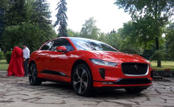 Революционният Jaguar I-PACE предпремиерно у нас