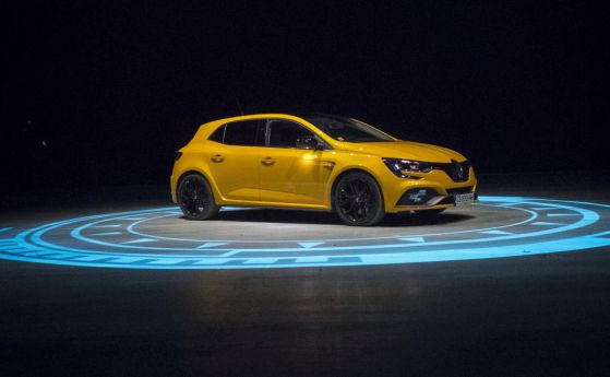 Renault Megane R.S дебютира у нас по 3D симулирана писта (видео)