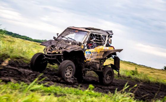 Българите удържат фронта ден преди финала на Silk Way Rally 2018