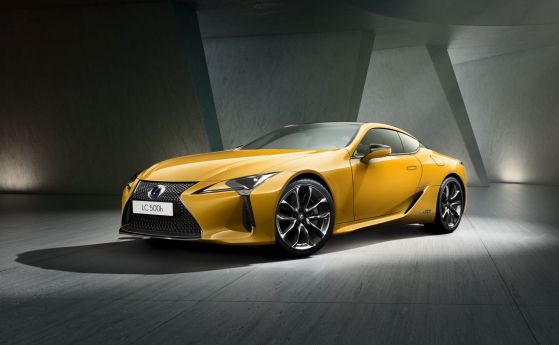 Lexus LC Yellow Edition завладява с ярък цвят, лукс и мощност