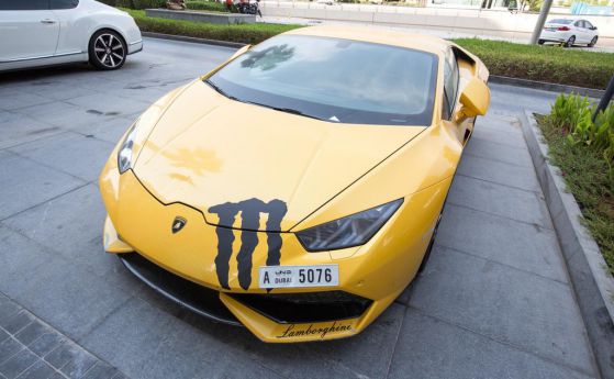 Да натрупаш 50 000 долара глоби за 4 часа с Lambo под наем
