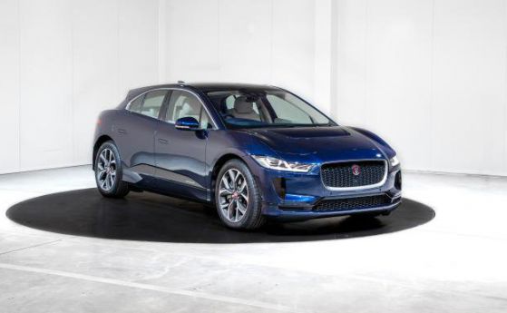 И принц Чарлс подкара електрическия Jaguar I-Pace