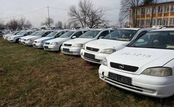 СДВР разпродава стари патрулки по 300 лева