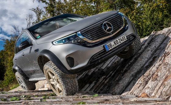Електрическият Mercedes EQC стана брутален всъдеход