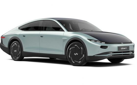 Автомобилът със слънчева енергия Lightyear 0 влиза в производство тази година