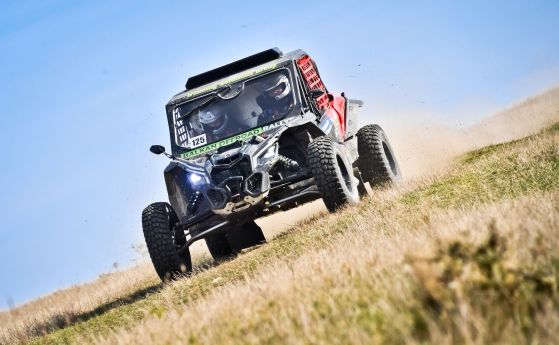 Водим при бъгитата в разгара на Balkan Offroad Rallye 2023