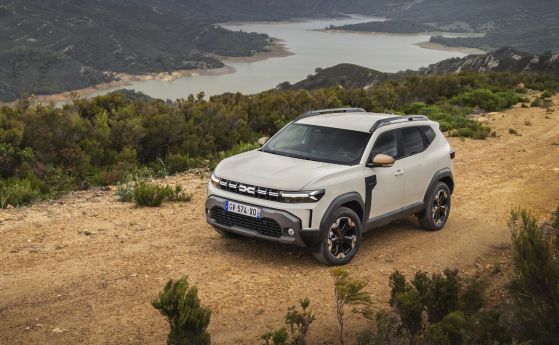 Солидна промяна: тест-представяне Dacia Duster 3