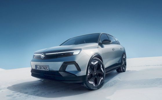 Електрическият Opel Grandland вече и с 4x4