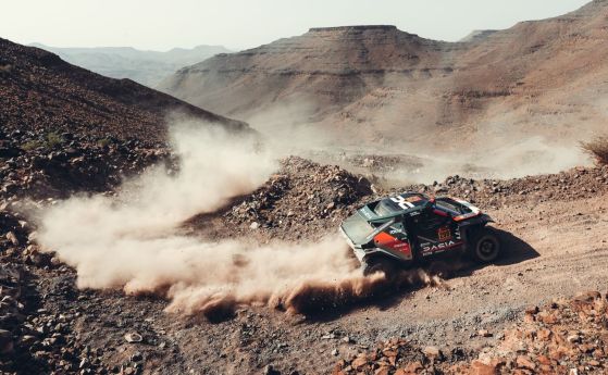 Ал Атия и Dacia поведоха след етап 2 на „Дакар“ 2026