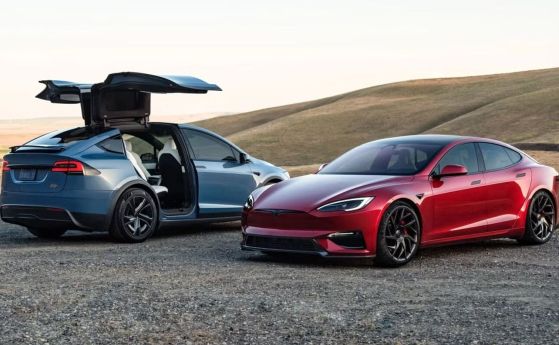 Tesla спира производството на флагманите си, заменя ги с... роботи