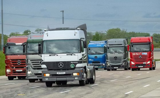Mercedes Actros празнува 30 години