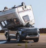 Toyota възражда дуела с караваната: неунищожим ли е електрическият Hilux? (ВИДЕО)