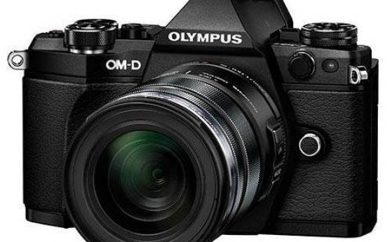Olympus работи по подобрена версия на модела OM-D E-M5 
