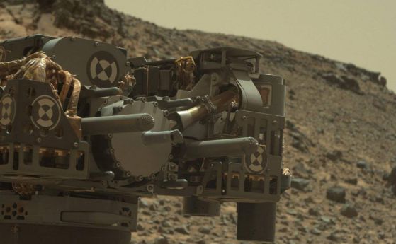 Марсоходът Curiosity е спрял работа заради авария