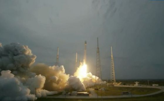 SpaceX изстреля първия спътник на Туркменистан (видео)