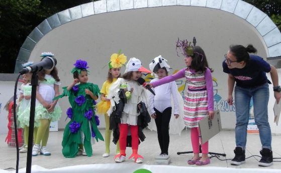 Детски карнавал с костюми на растения и животни се организира днес 