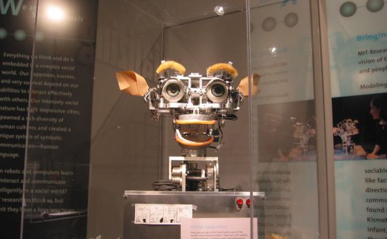 Kismet robot at MIT Museum