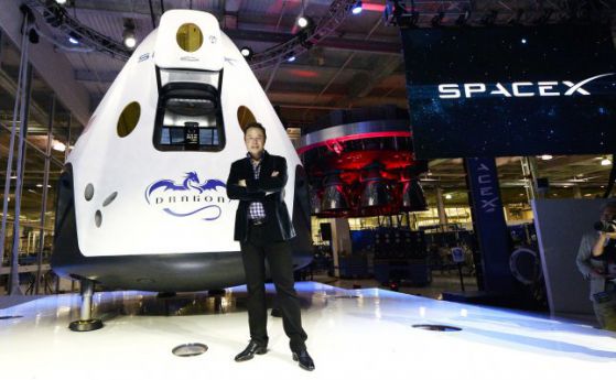 Илън Мъск е готов за провала на старта на Falcon Heavy