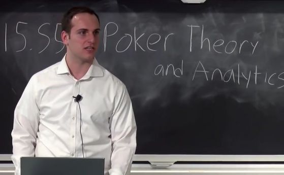 MIT предлага на всички безплатни уроци по теория на покера