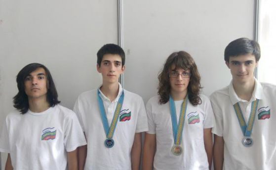 Българският отбор печели един златен и два сребърни медала на Международната олимпиада по информатика