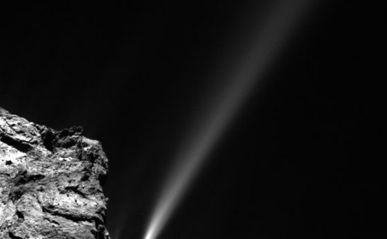 Фойерверк на кометата 67P преди перихелия
